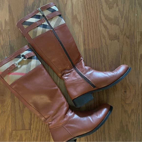 Burberry style Leather Brown Riding Boots - Picture 3 of 6